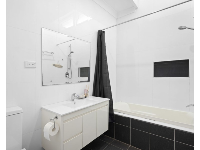 12 Paul Crescent, South Wentworthville NSW 2145