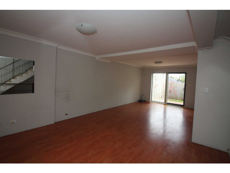 8/58 Lansdowne Street, Merrylands NSW 2160