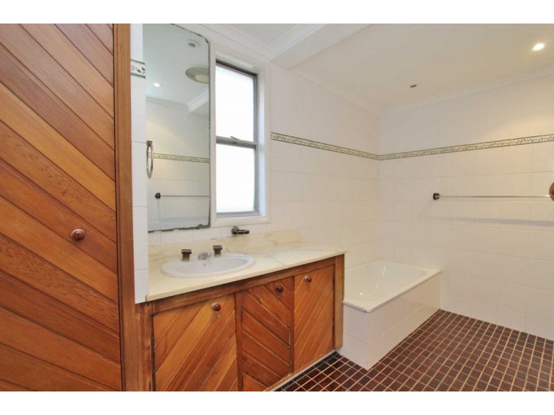 534A WOODVILLE ROAD, Guildford NSW 2161