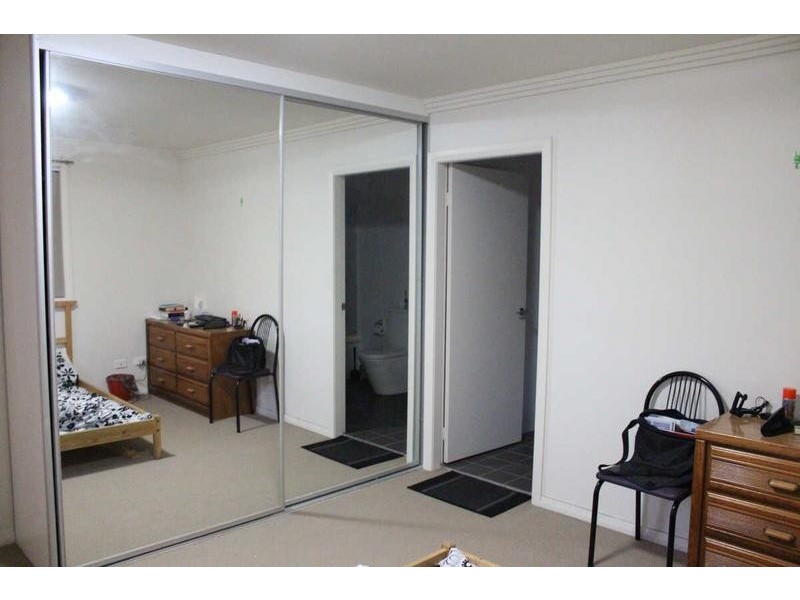 39/100 KENYONS ROAD, Merrylands NSW 2160