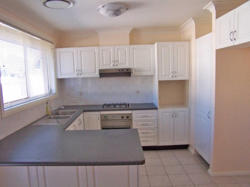 02/33 WARNOCK STREET, Guildford NSW 2161