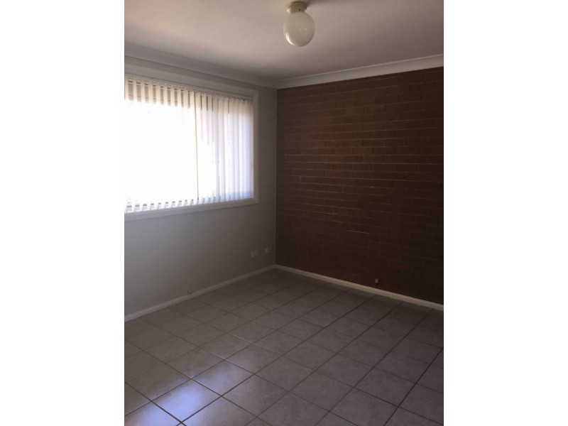 02/33 WARNOCK STREET, Guildford NSW 2161