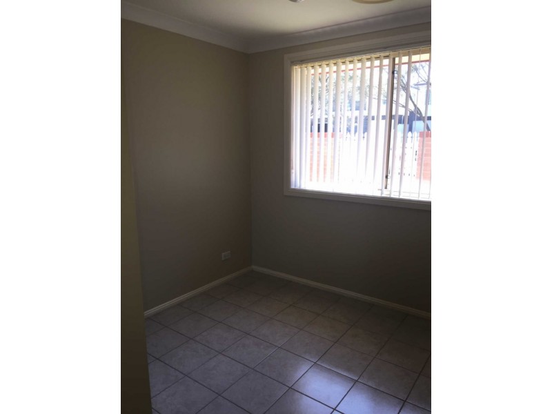 02/33 WARNOCK STREET, Guildford NSW 2161