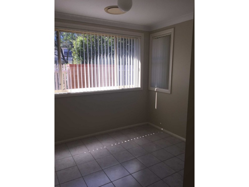 02/33 WARNOCK STREET, Guildford NSW 2161