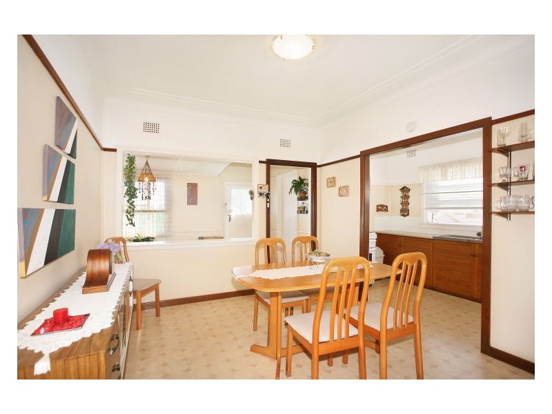 131 Hawksview Street, Merrylands NSW 2160