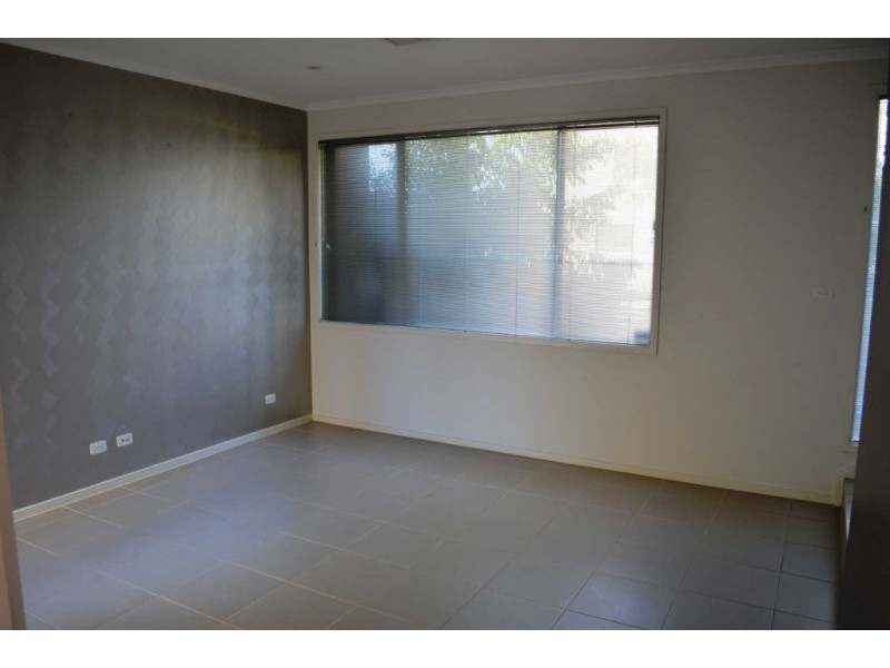 27 DARUGA AVENUE, Pemulwuy NSW 2145