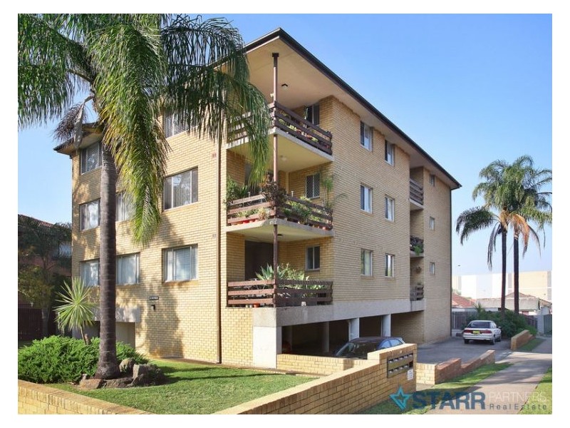 8/52 Sheffield Street, Merrylands NSW 2160
