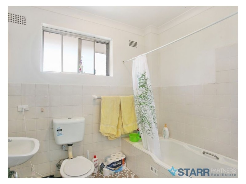 8/52 Sheffield Street, Merrylands NSW 2160