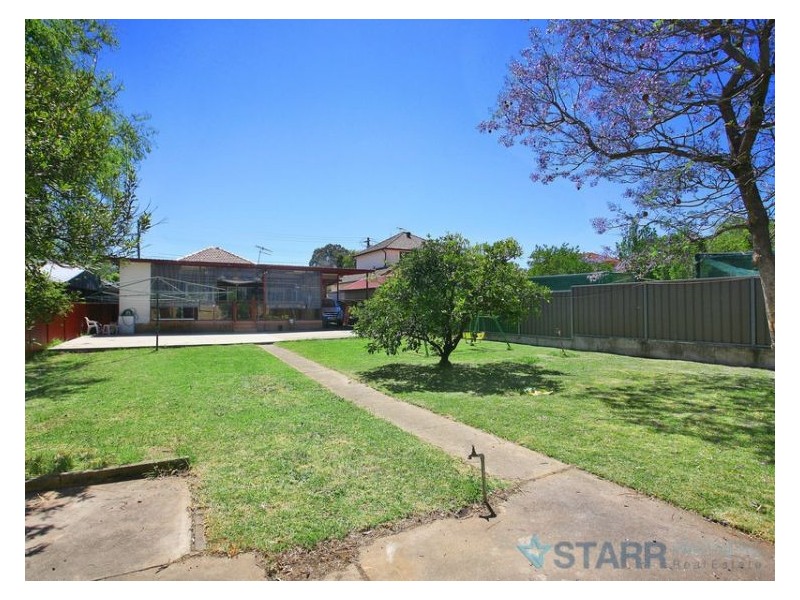 12 McCredie Road, Guildford NSW 2161