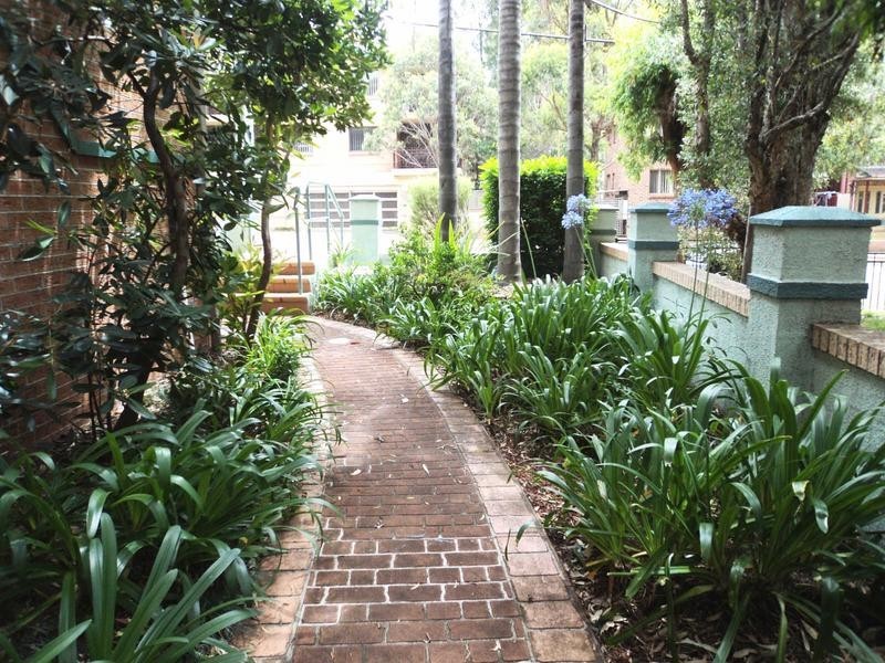 01/64 FULLAGAR ROAD, Wentworthville NSW 2145