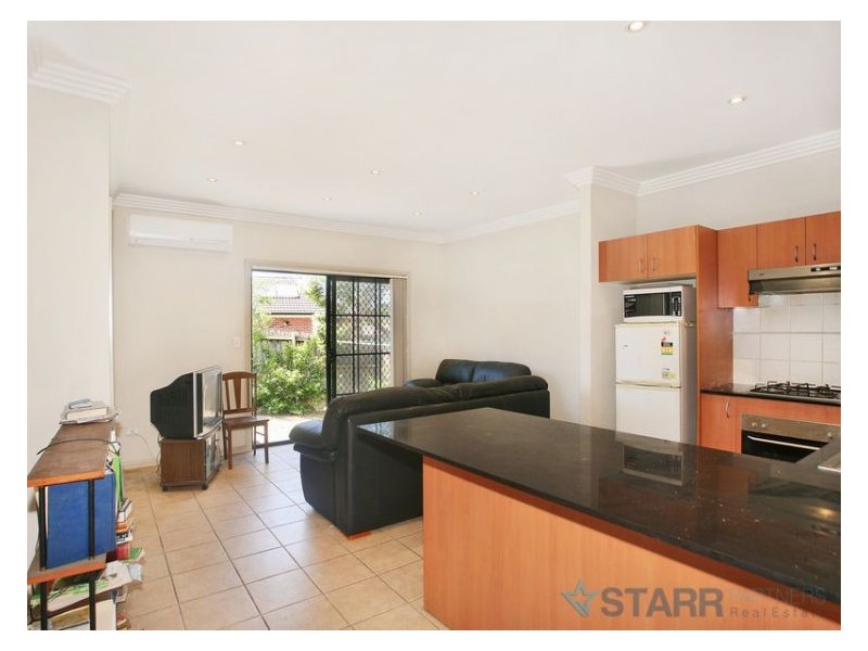 8/17 Willara Avenue, Merrylands NSW 2160