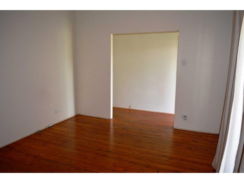 10 HALL PLACE, Guildford NSW 2161