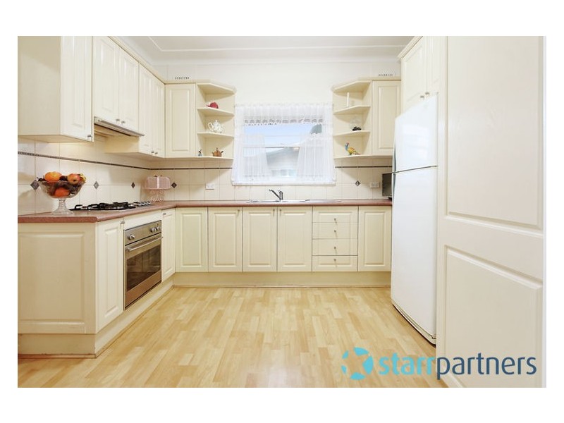 18 Oxford Street, Guildford NSW 2161