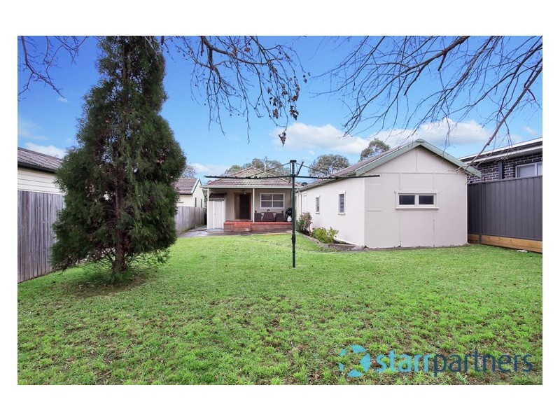 18 Oxford Street, Guildford NSW 2161