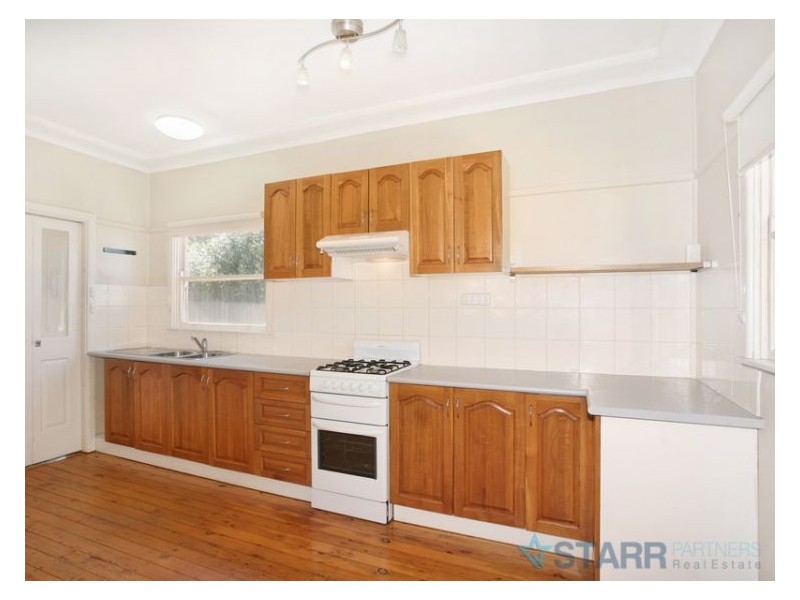 4 Bates Avenue, South Wentworthville NSW 2145