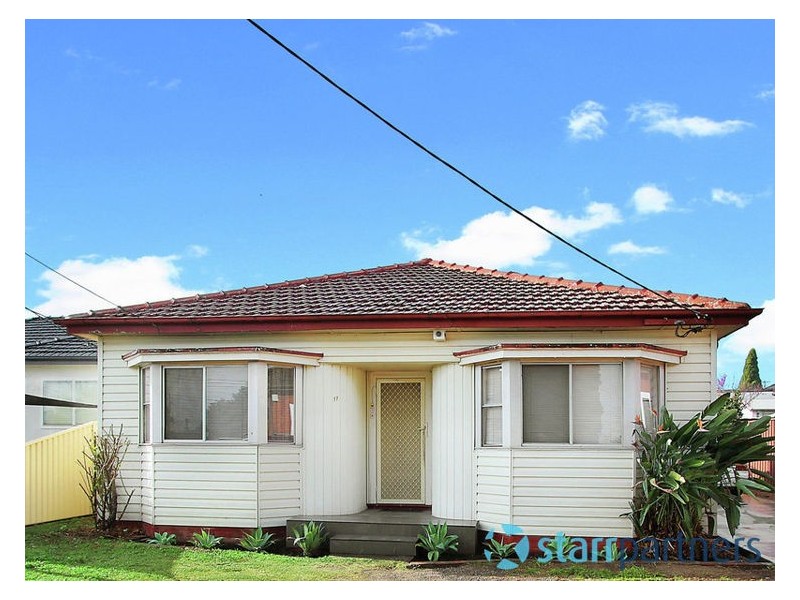 17 Railway Street, Guildford NSW 2161