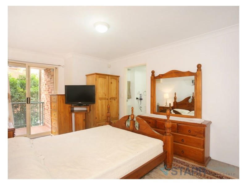 2/6-8 Birmingham Street, Merrylands NSW 2160