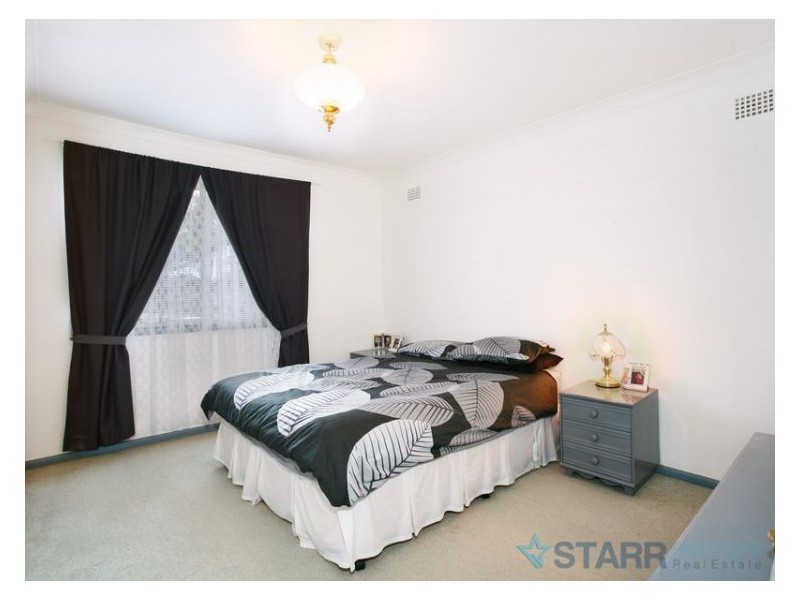 6 Hastings Crescent, Greystanes NSW 2145