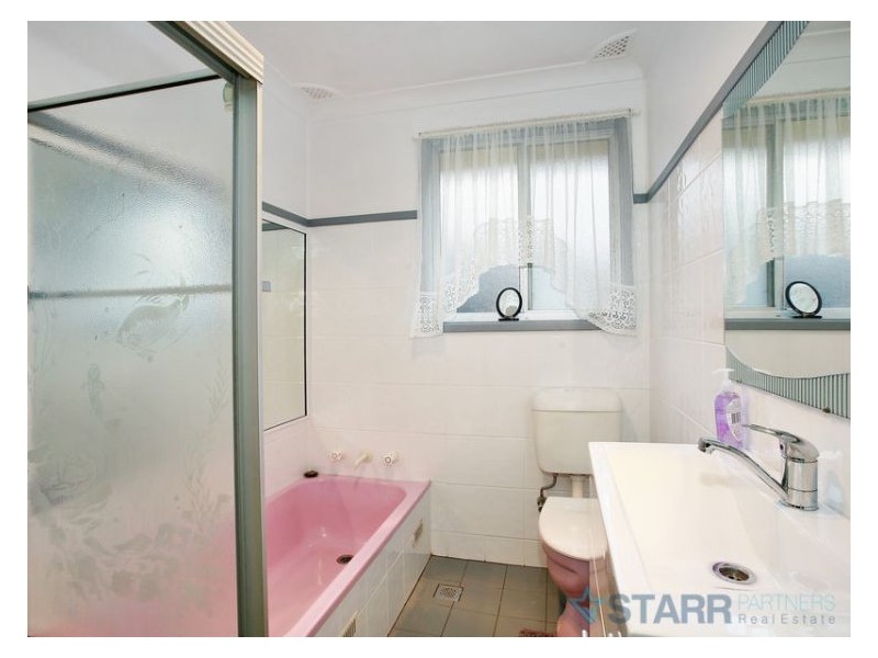 6 Hastings Crescent, Greystanes NSW 2145