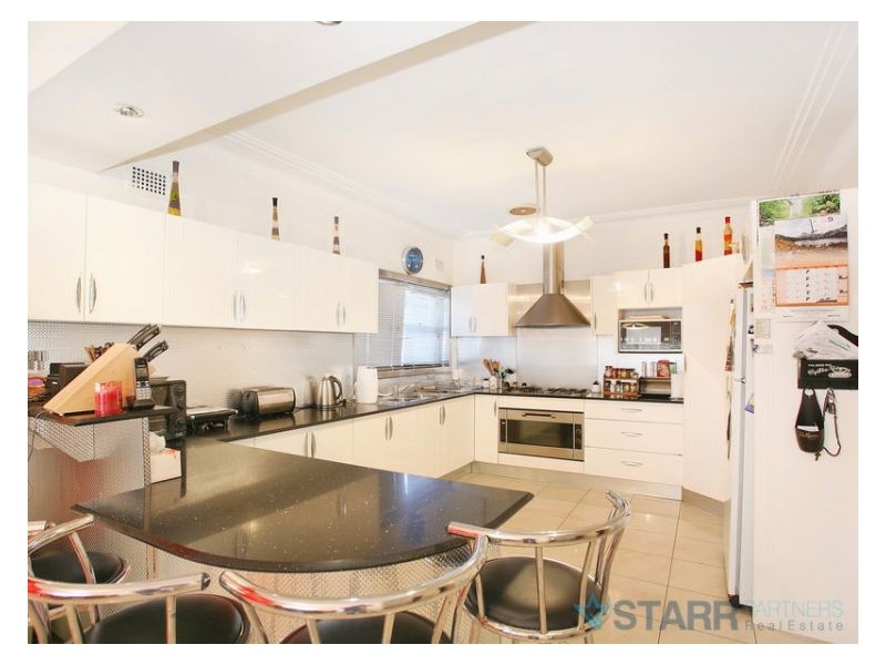 8 Davidson Street, Guildford NSW 2161