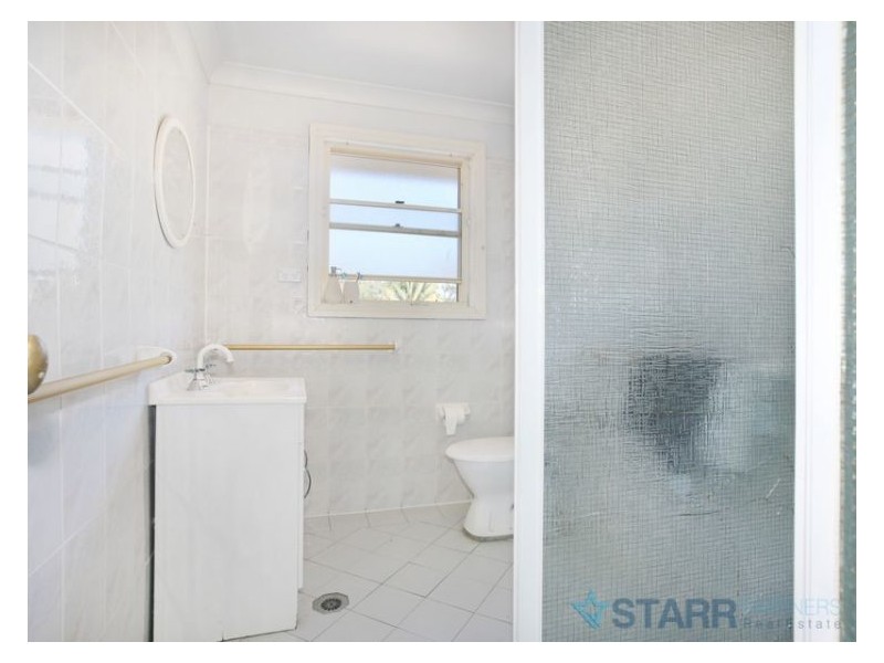 8 Davidson Street, Guildford NSW 2161