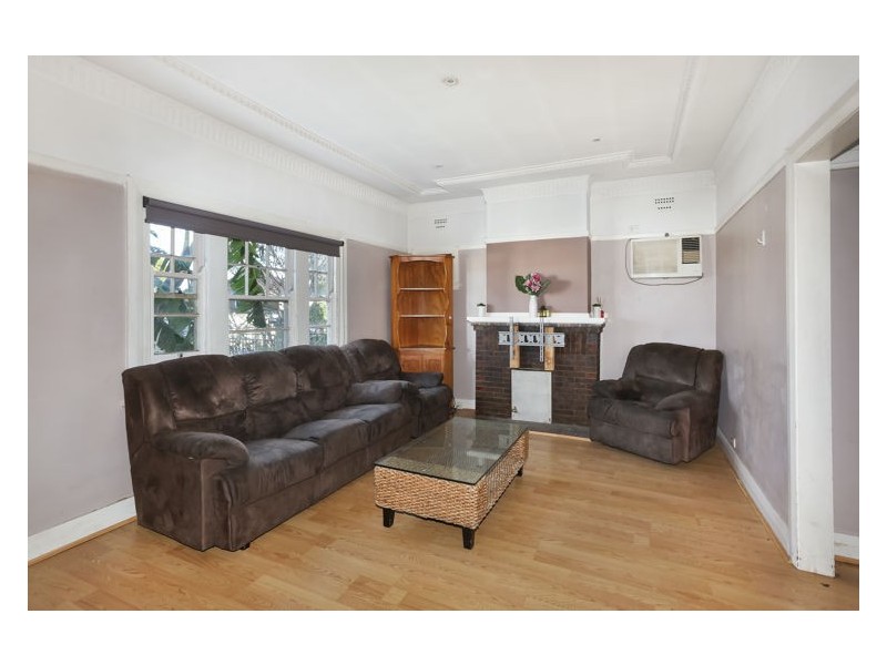 27 Claremont Street, Merrylands NSW 2160