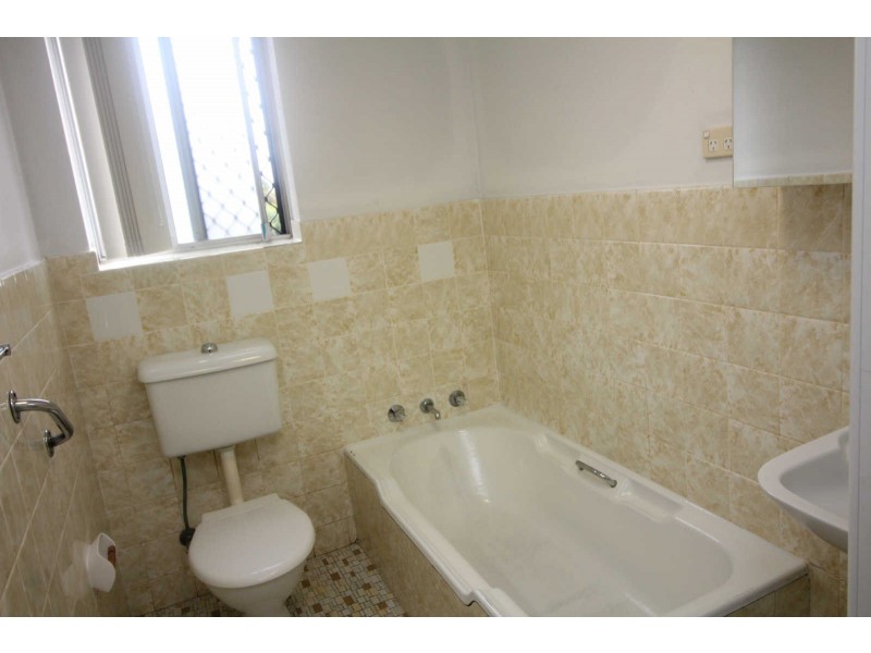 01/37 Calliope Street, Guildford NSW 2161