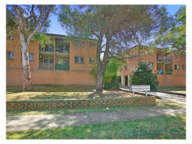 4/25 Cambridge Street, Merrylands NSW 2160