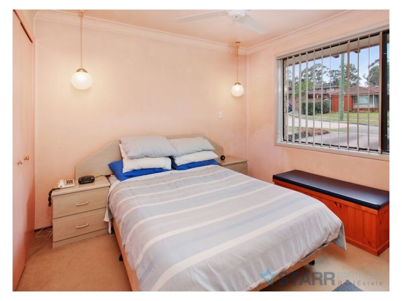 10 Pamela Place, Girraween NSW 2145