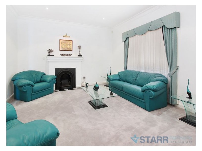 5 Albion Avenue, Merrylands NSW 2160