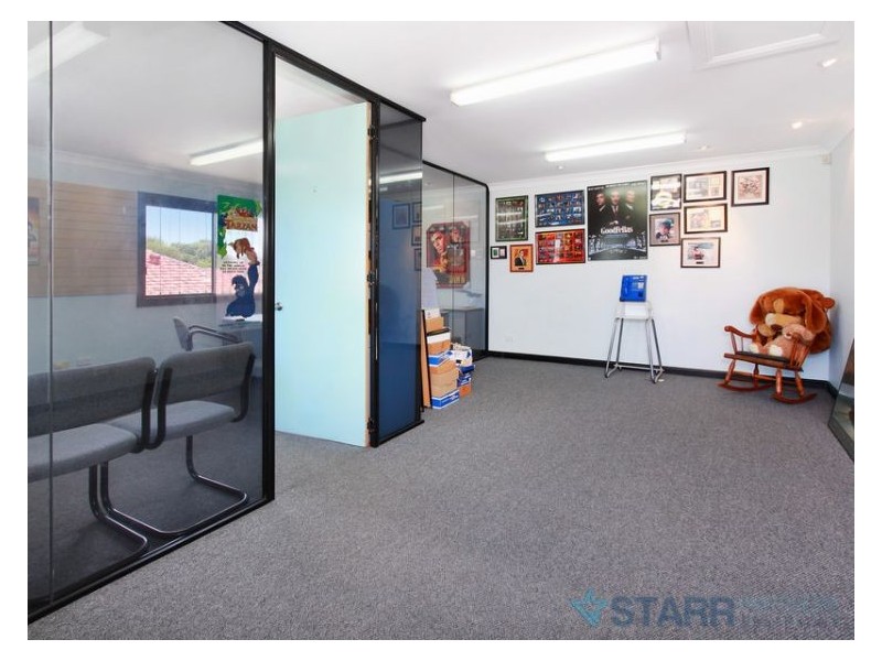 5 Albion Avenue, Merrylands NSW 2160