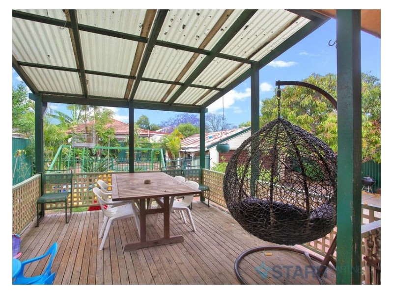 169 Burnett Street, Mays Hill NSW 2145