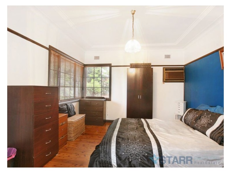 169 Burnett Street, Mays Hill NSW 2145