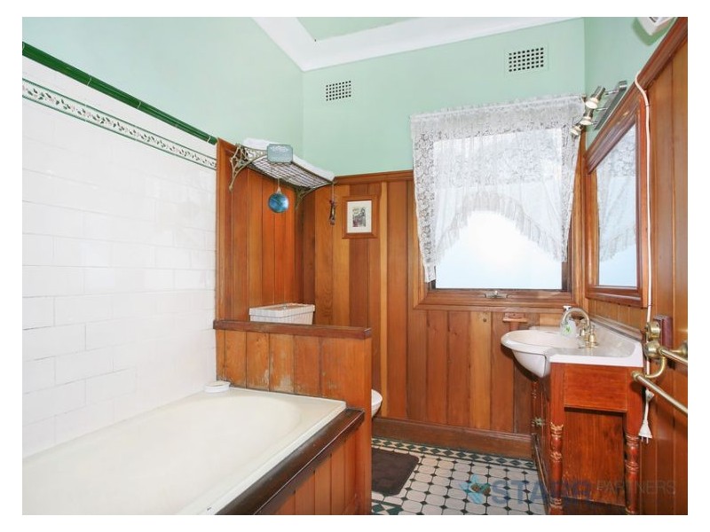 169 Burnett Street, Mays Hill NSW 2145