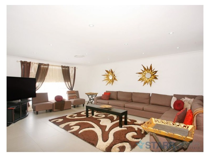 18 Casino Road, Greystanes NSW 2145