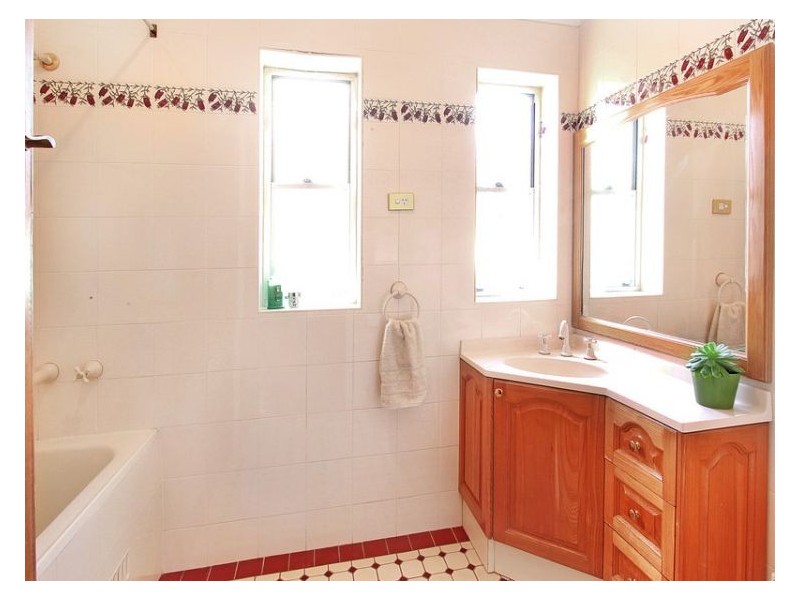 4 Frederick Avenue, Granville NSW 2142