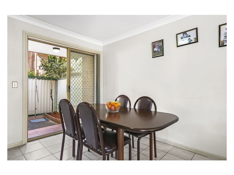 27/10-14 Arthur Street, Merrylands NSW 2160