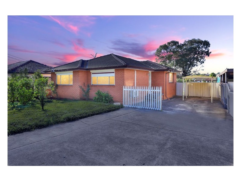 98 Fowler Road, Merrylands NSW 2160