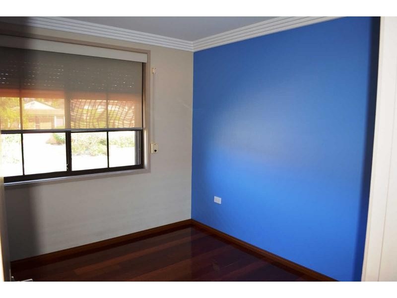 16 DARMENIA AVENUE, Greystanes NSW 2145