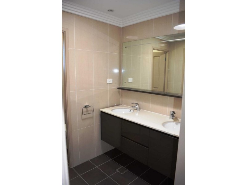 16 DARMENIA AVENUE, Greystanes NSW 2145