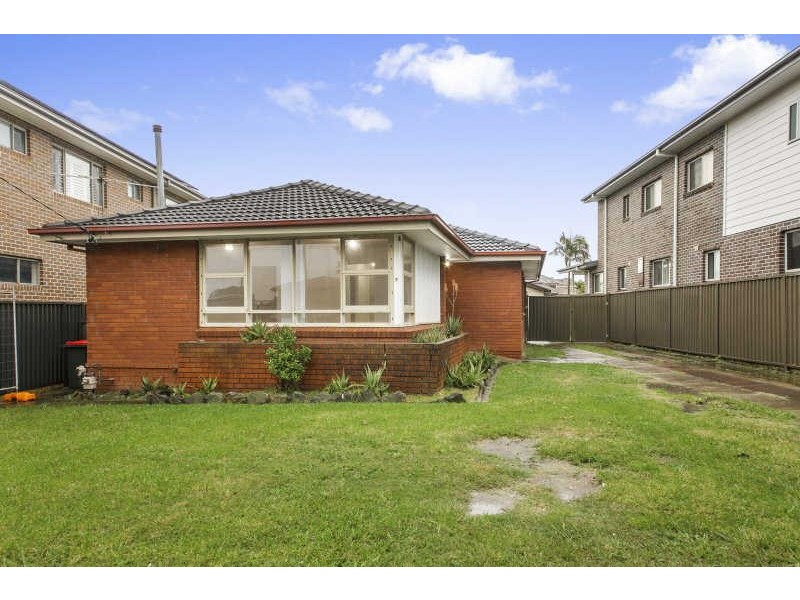 7 Gozo Road, Greystanes NSW 2145