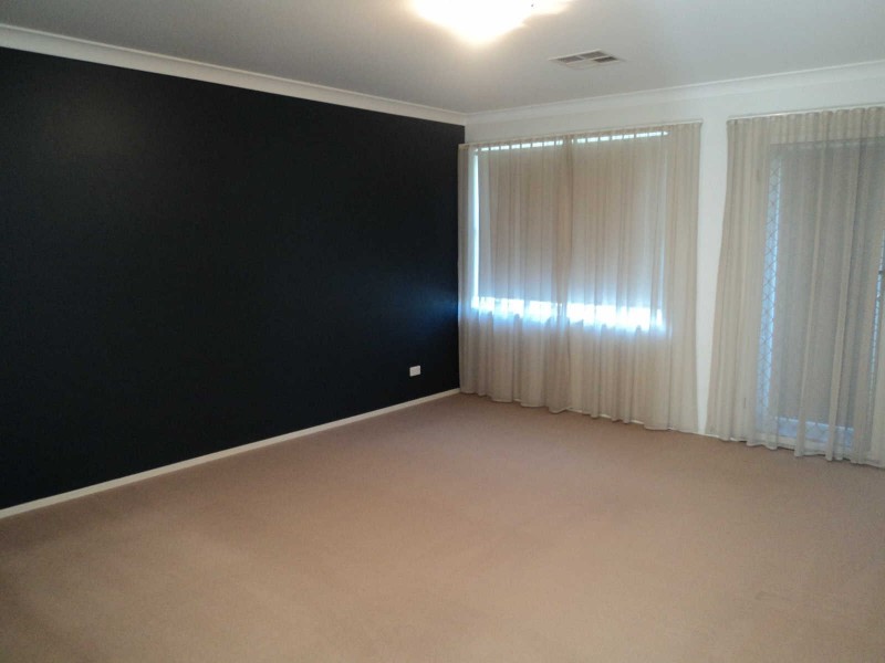 17 PARISH STREET, Pemulwuy NSW 2145