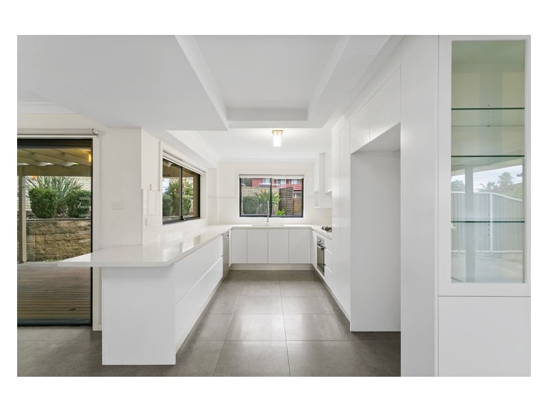 8 Macquarie Road, Greystanes NSW 2145