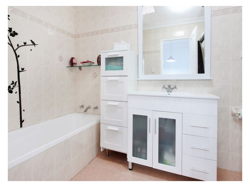 6/48 Neil, Merrylands NSW 2160