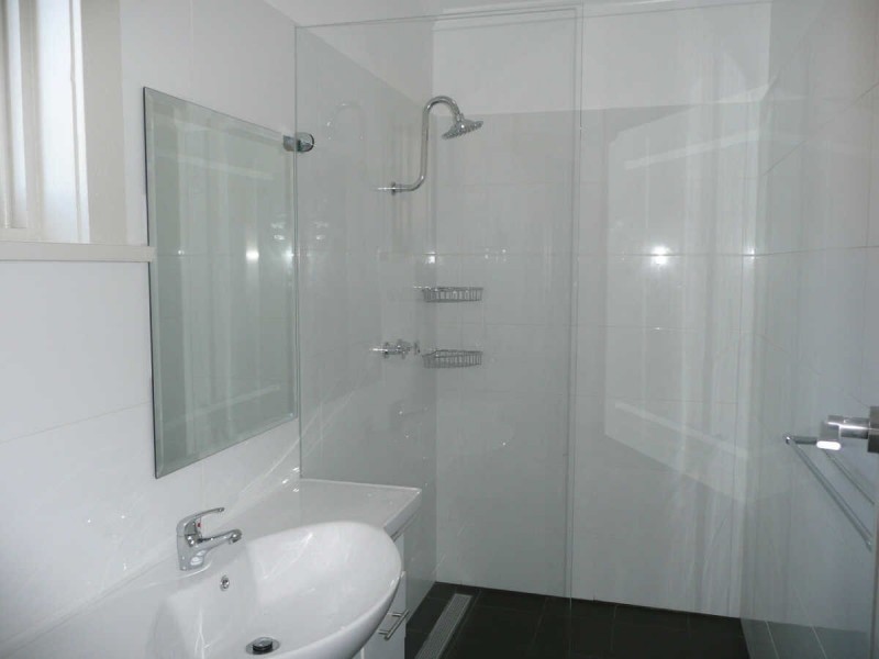 32 LOCKSLEY AVENUE, Merrylands NSW 2160