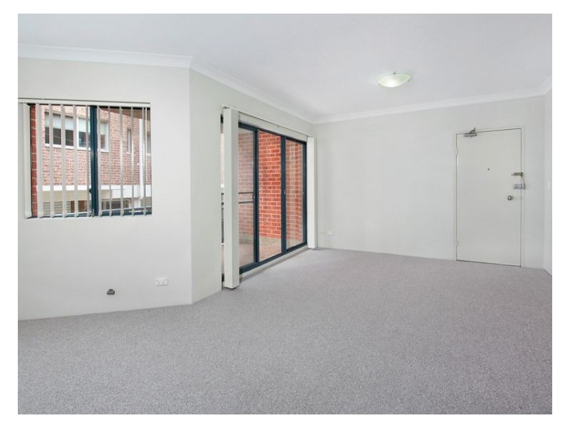 2/130 Good Street, Harris Park NSW 2150