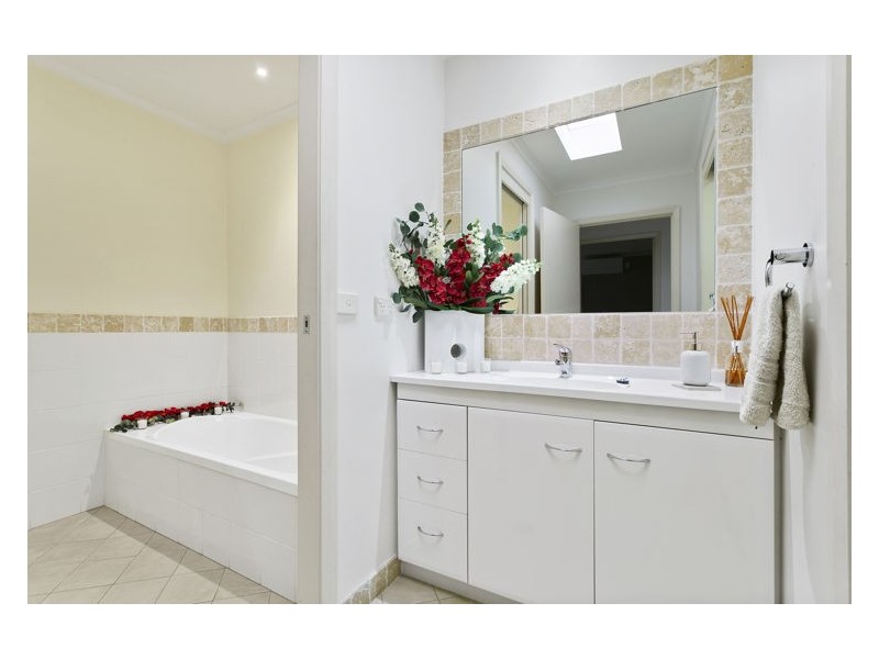 30 Grevillea Crescent, Greystanes NSW 2145