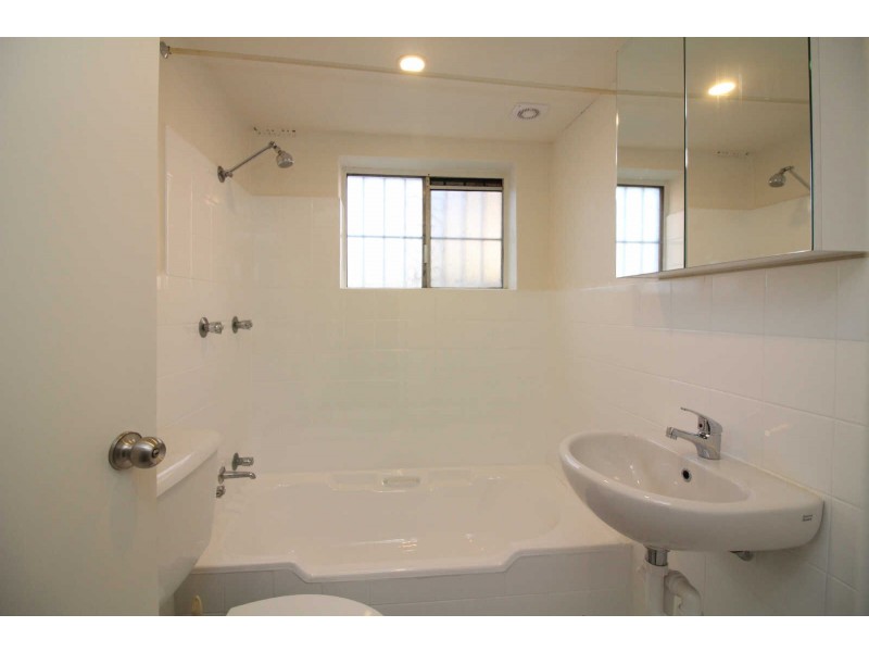 1/22 THE TRONGATE, Granville NSW 2142