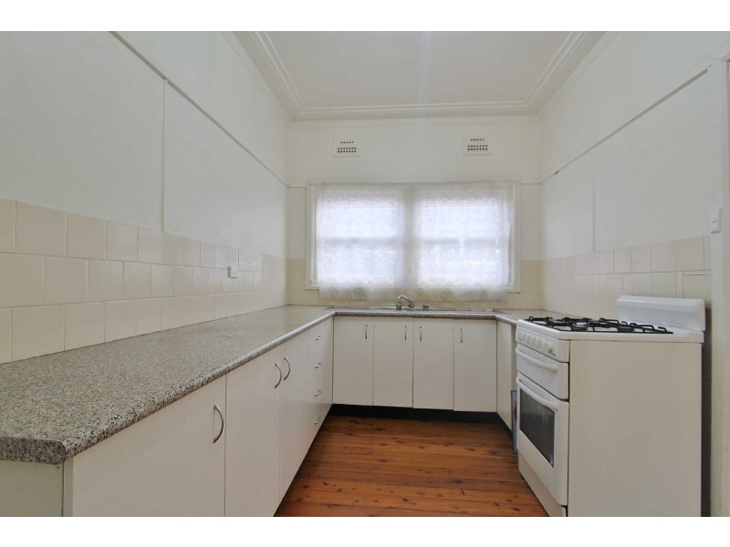 16 ROBILLIARD STREET, Mays Hill NSW 2145