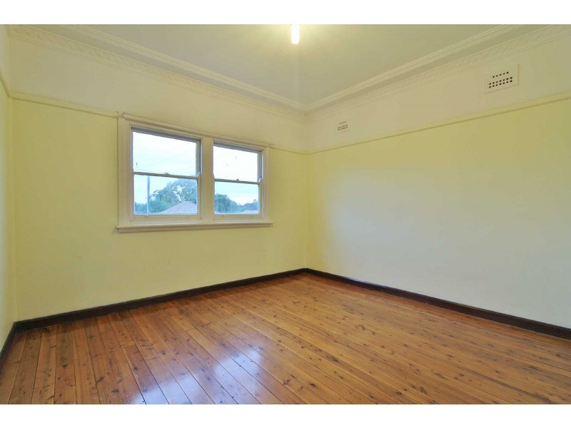 16 ROBILLIARD STREET, Mays Hill NSW 2145